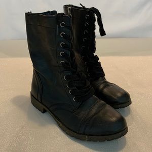 Rampage black boots size 6 1/2